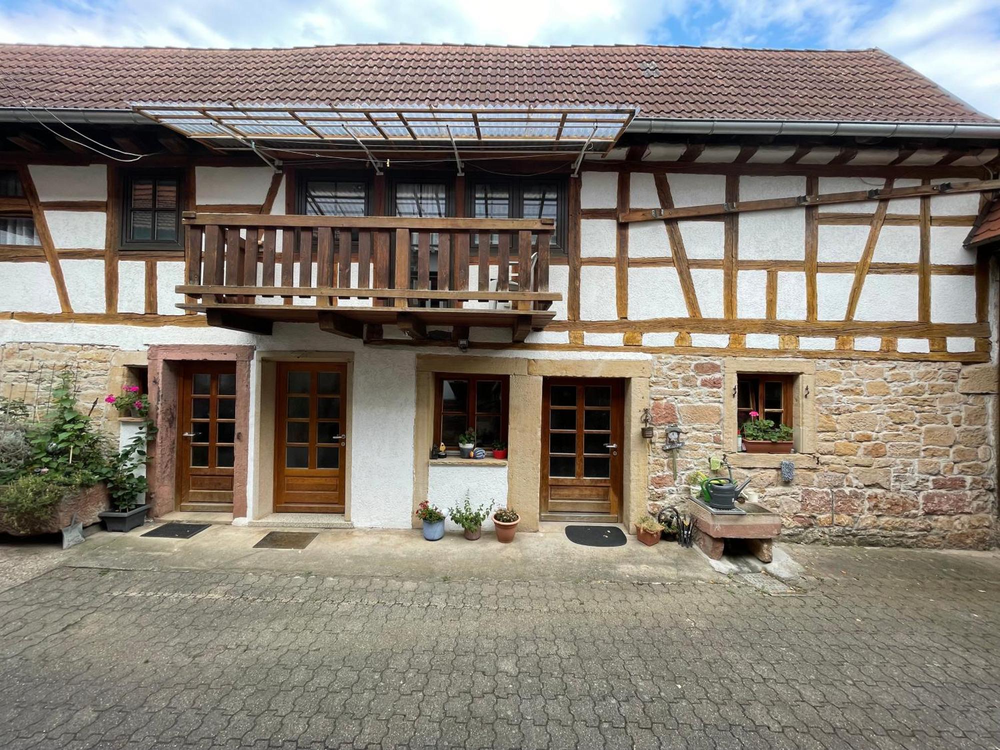 Weingut Und Destillerie Bernd Klein Pleisweiler-Oberhofen Exteriör bild